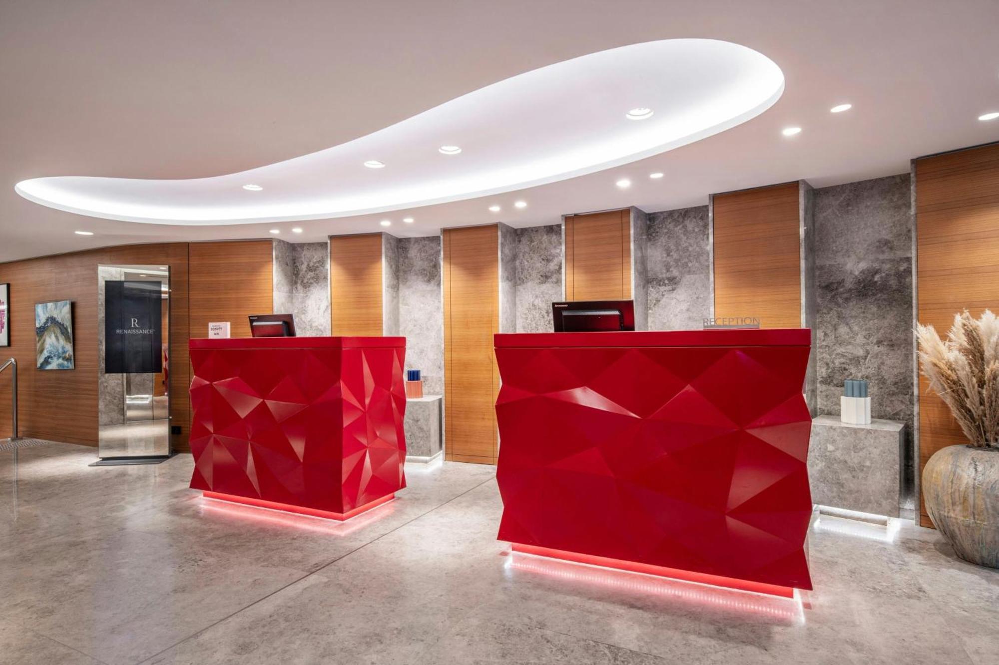 Renaissance Paris Republique Hotel & Spa Exterior foto